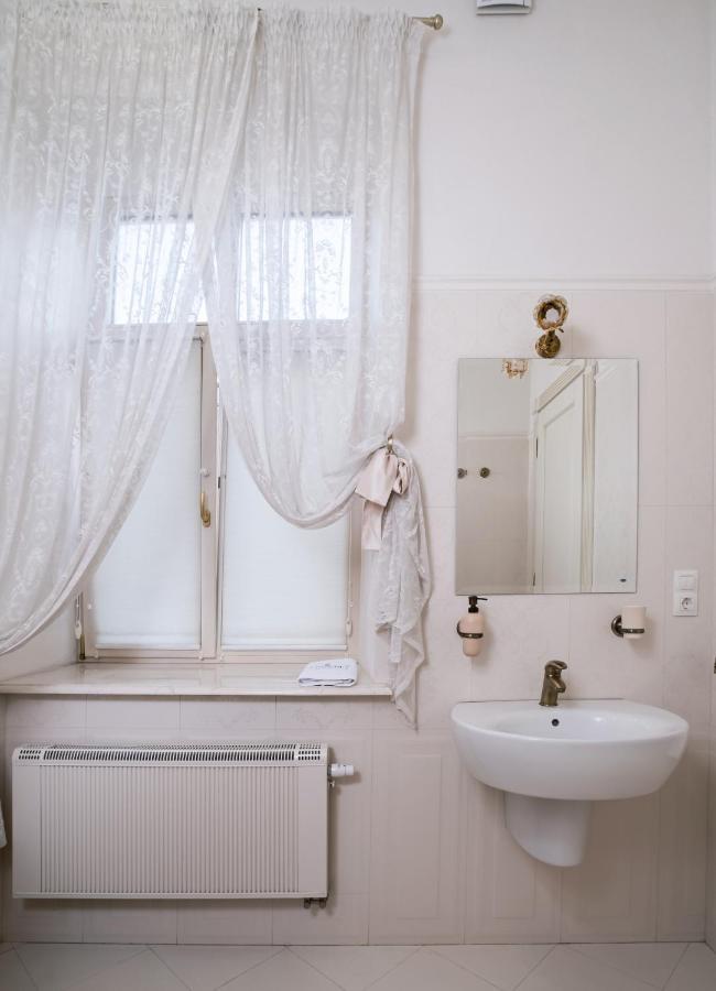 Bel Apartments Odessa Ngoại thất bức ảnh